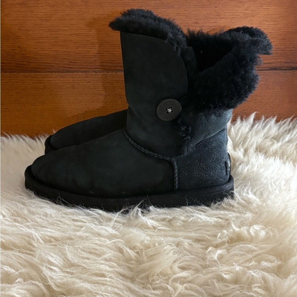 UGG Black Bailey Button Suede Fleece Short Calf Winter Boots